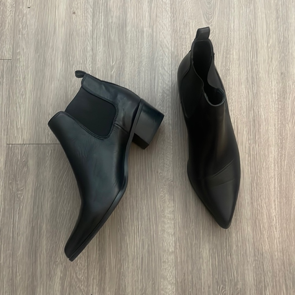 Blondo Emelia Waterproof Point Toe Boot in Black